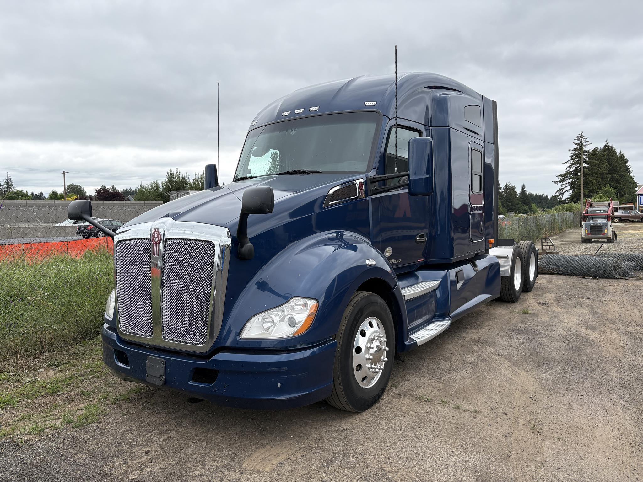 2022 Kenworth T680