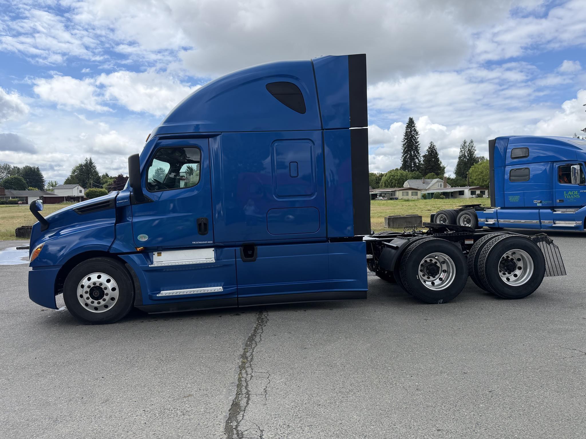 2022 Freightliner Cascadia in Ridgefield, WA — photo 5
