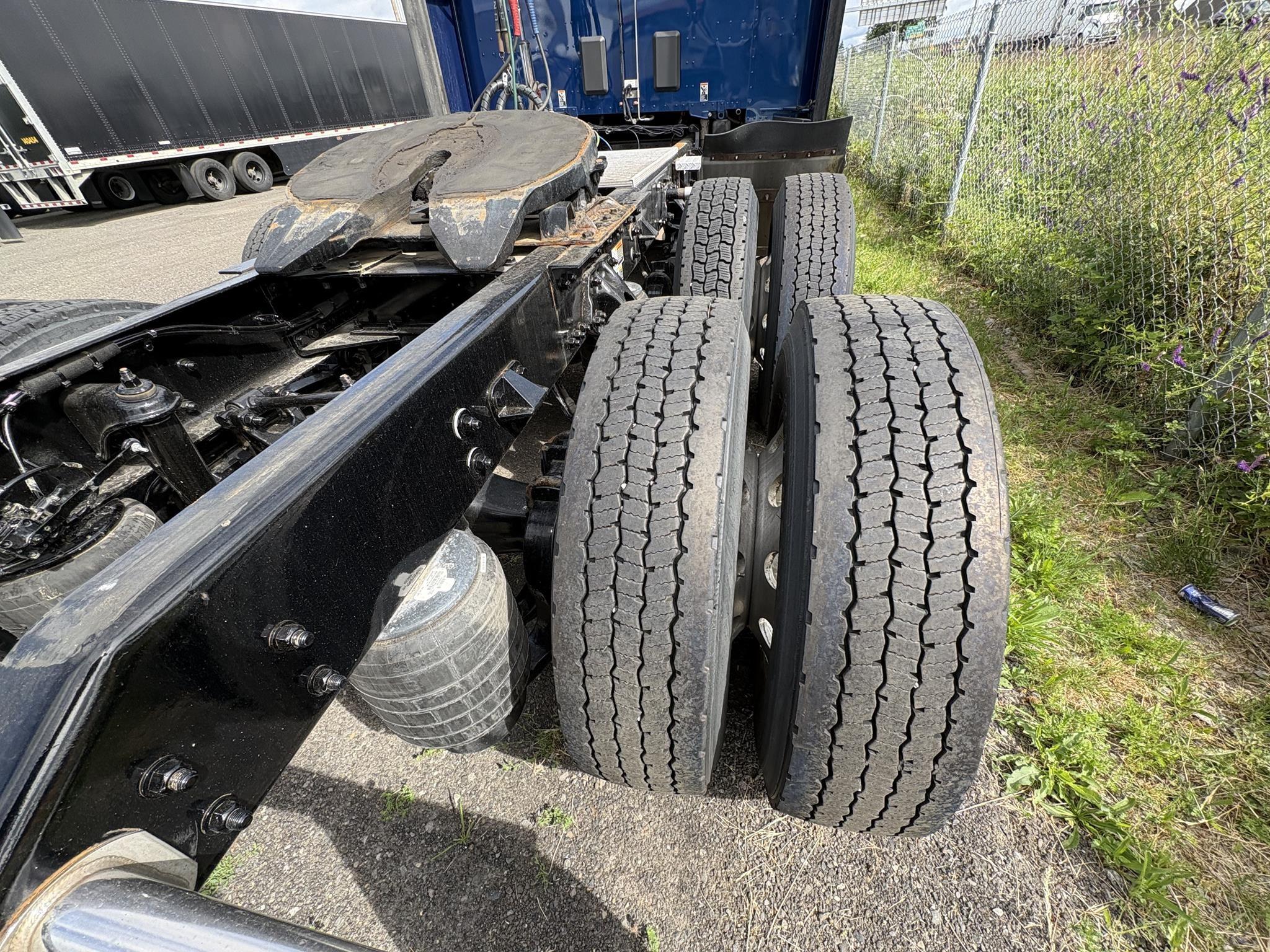 2022 Kenworth T680 — photo 5