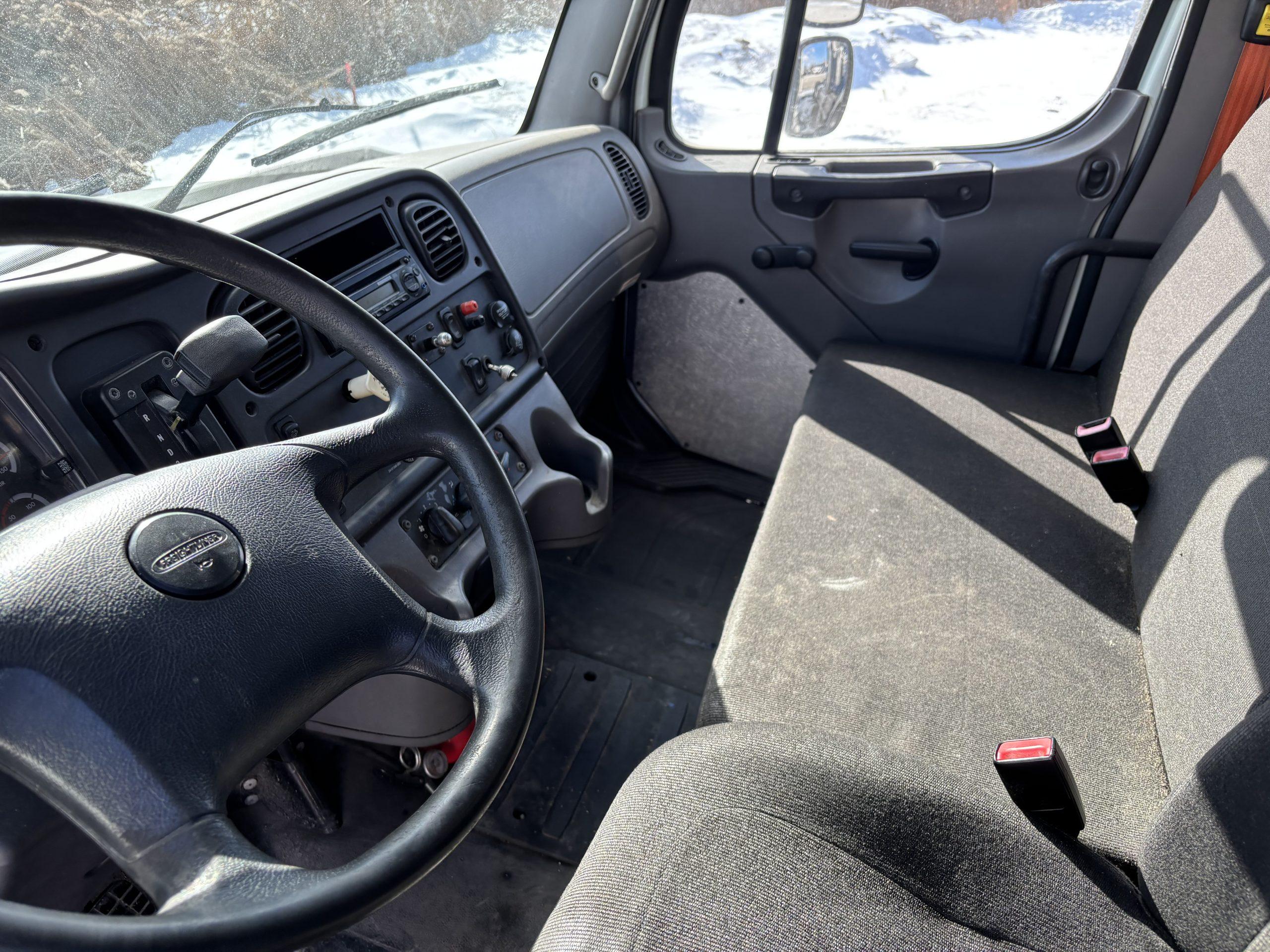 2014 Freightliner in Appleton, WI — photo 5