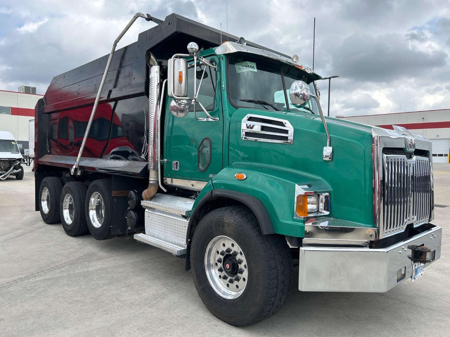 2021 Western Star 4700 — photo 3
