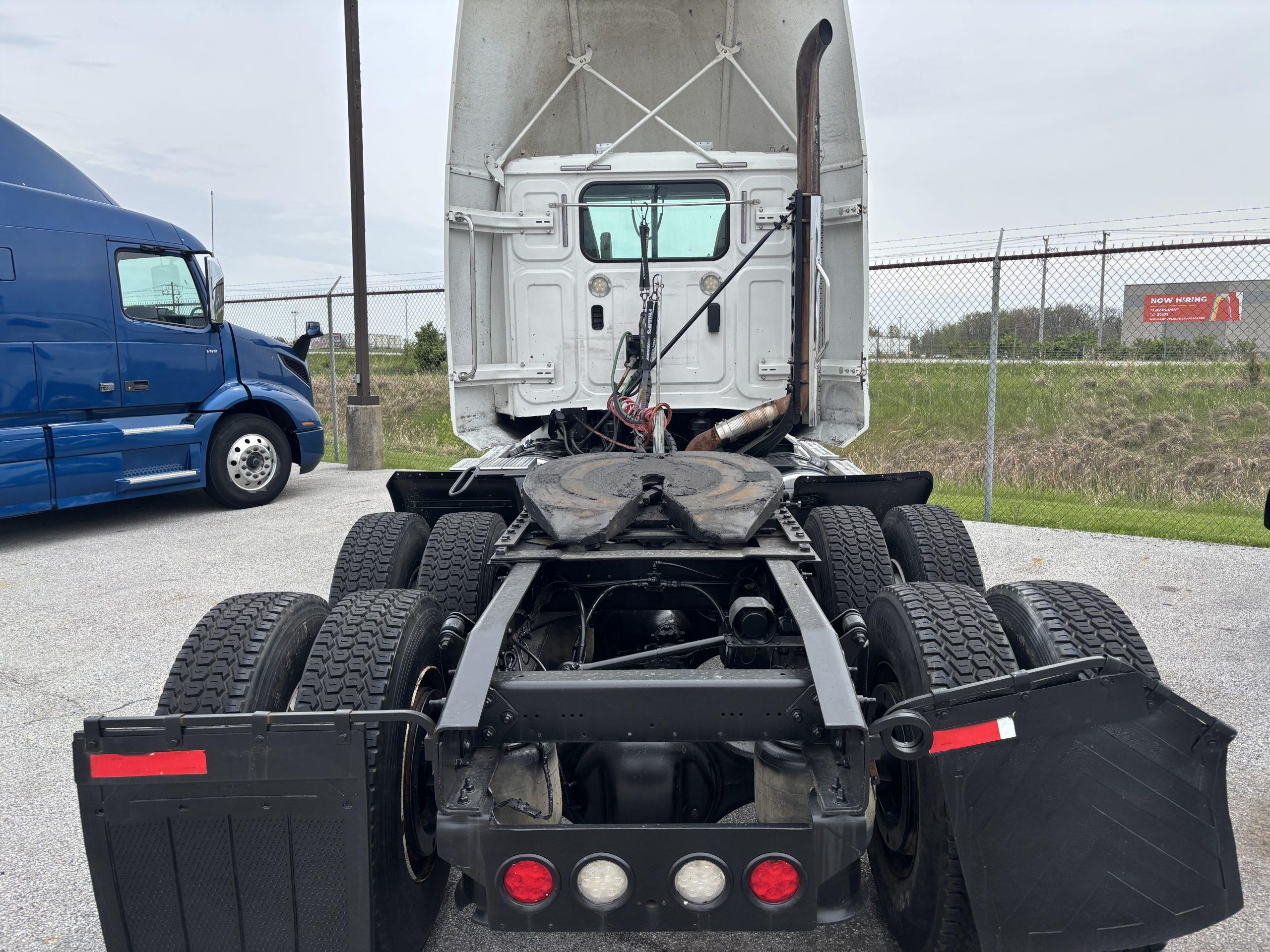 2020 Western Star 4700 — photo 2