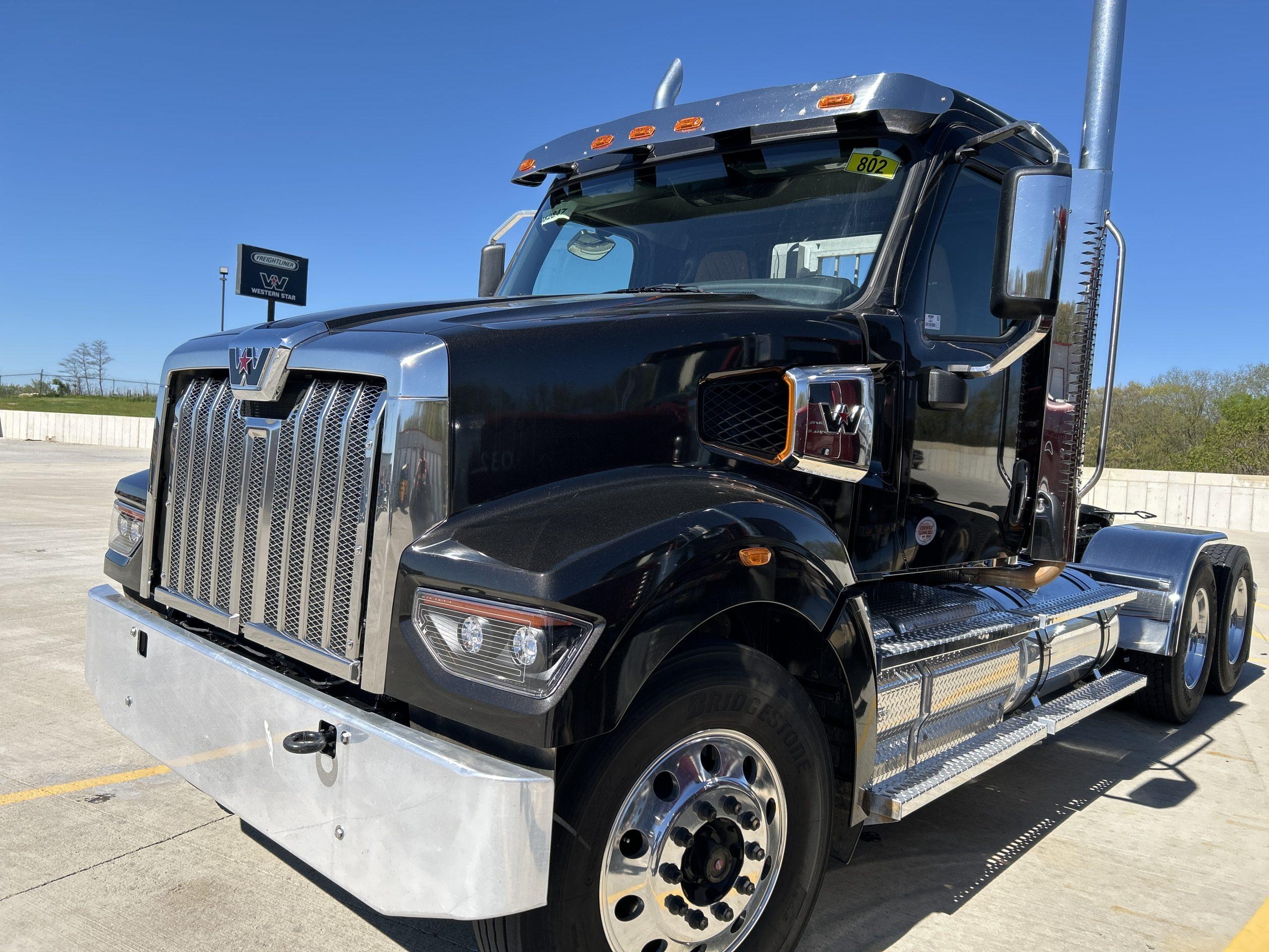 2025 Western Star 49X