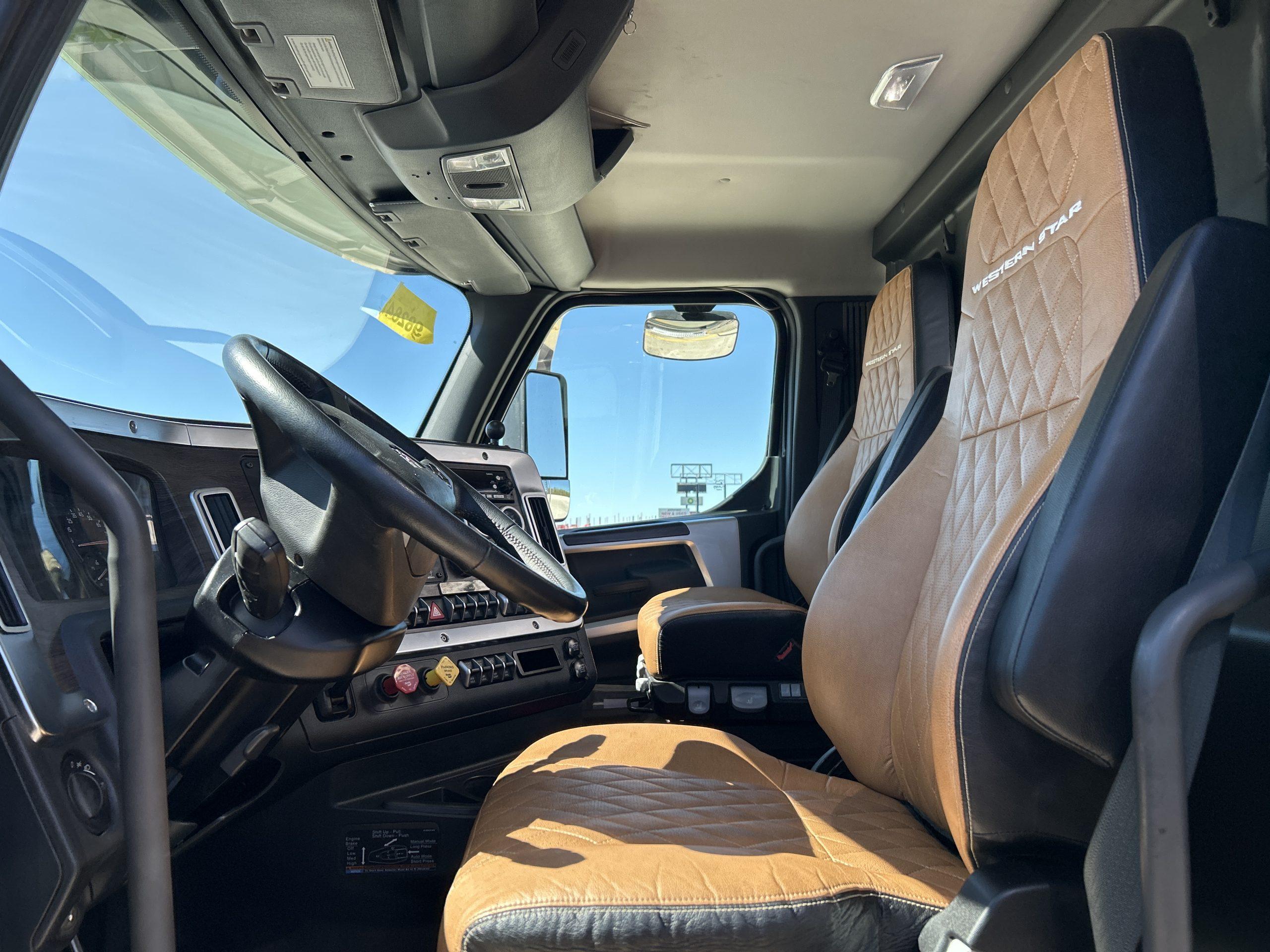 2025 Western Star 49X — photo 4