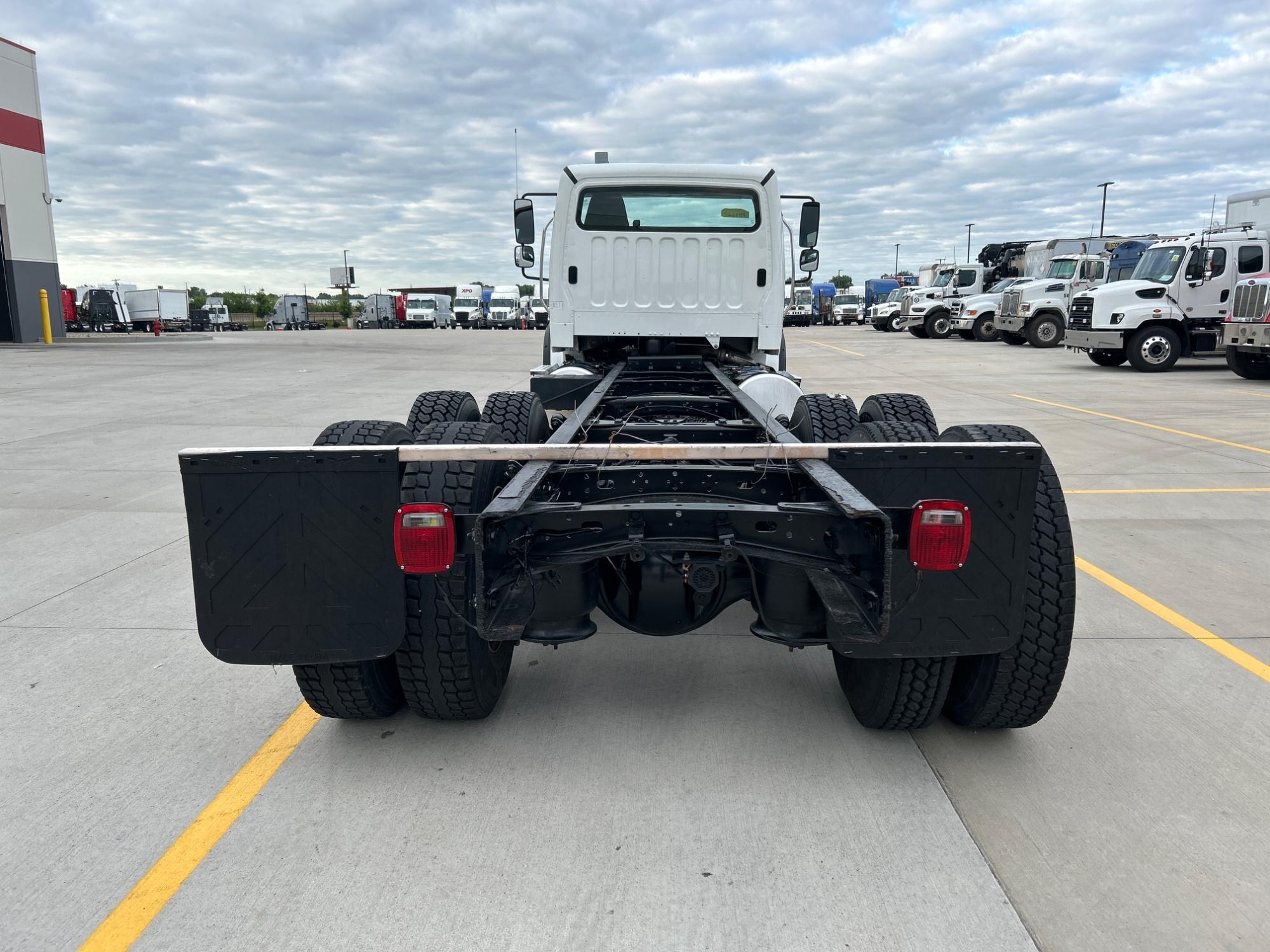 2021 Freightliner M2 112 in Indianapolis, IN — photo 4