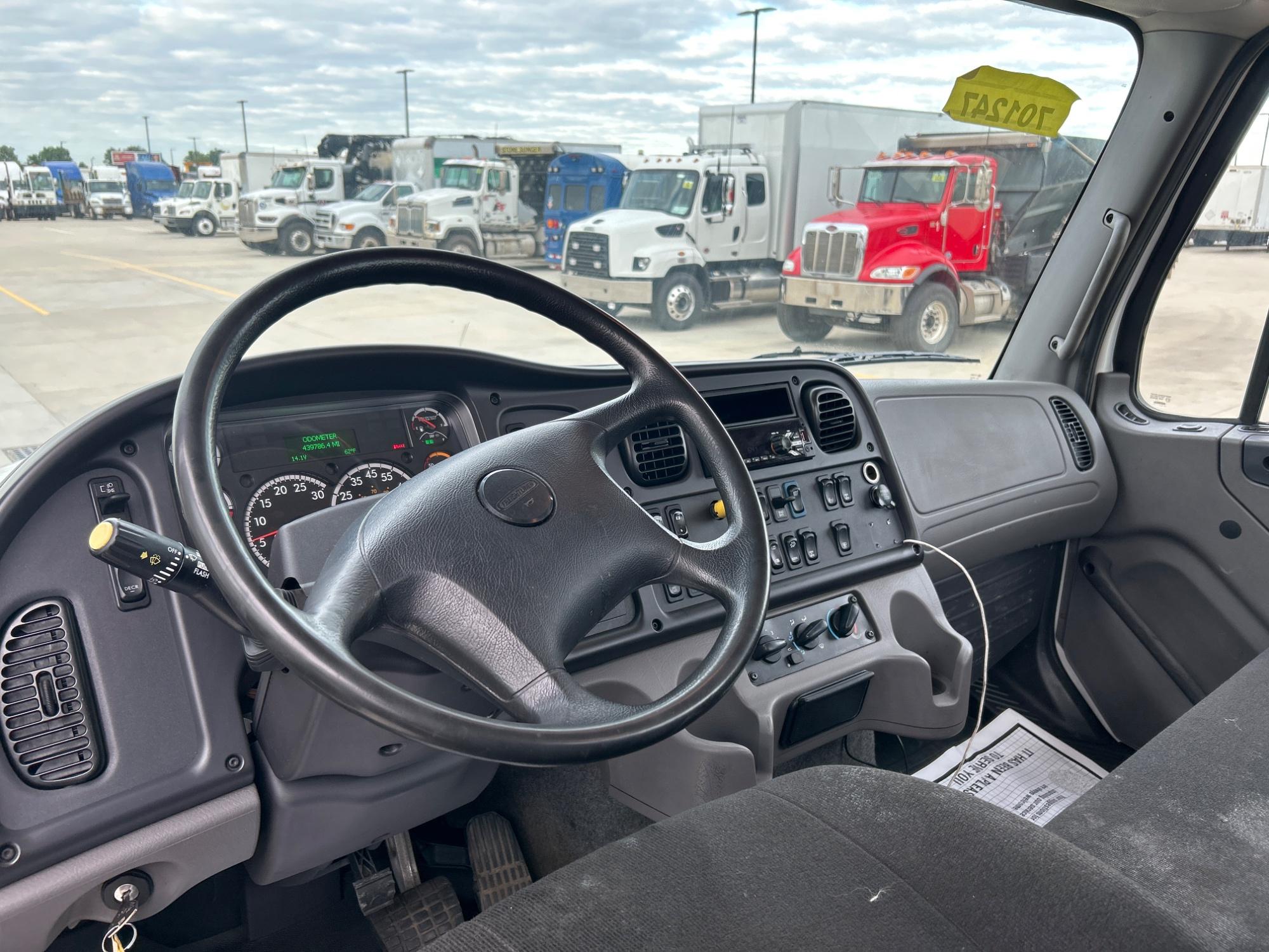 2021 Freightliner M2 112 in Indianapolis, IN — photo 5